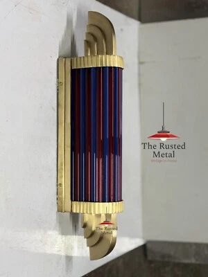 Aplique de pared de latón Art Deco con varillas de vidrio rojo y azul - Luz estilo vintage Foto 1 de 4