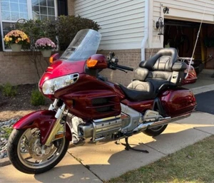 2004 Honda Gold Wing - Picture 1 of 20