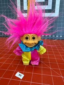 Russ Troll Rosa Amarillo Circo Payaso Muñeca Bufón Pelo Rosa De Colección - Imagen 1 de 6