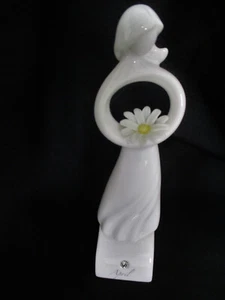 Enesco Circle of Love Figurine Birth Month APRIL Diamond Innocence & Joy - Picture 1 of 6