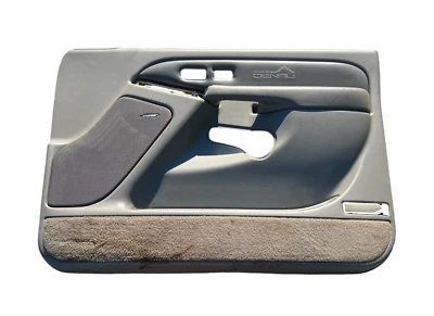 Panel de puerta delantera derecha GMC Yukon Denali Tahoe Sierra Suburban 2003-2006 Foto 1 de 3