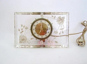 Vtg Salem Clear Lucite Embedded Roses Flowers Vanity Mantel Shelf Clock Works - Picture 1 of 6