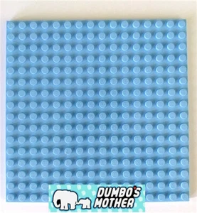 Lego Baseplate 16x16 stud (5"x5") Bright Light Blue Thick Plate Water Friends - Picture 1 of 2