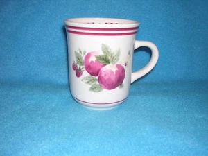 Pfaltzgraff Delicious Mug 4" Red and White Trim Around the Top - Picture 1 of 6