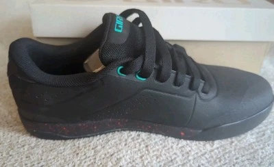 Giro Latch Hombres MTB Ciclismo Zapatos Negro/Negro Spark 10.5 Nuevo En Caja Foto 1 de 4