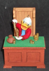 Hallmark 2010 Scrooge McDuck as Ebenezer Scrooge - Mickey's Christmas Carol 2nd - Picture 1 of 19