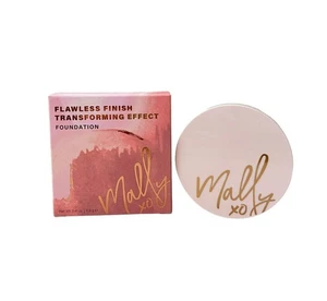 Mally XO Flawless Finish Transforming Effect Foundation - MEDIUM-NIB - Picture 1 of 2