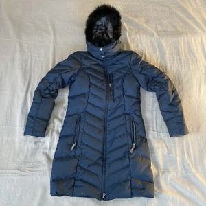 EDDIE BAUER Down Parka W's TM MEDIUM Long Quilted w/ Faux Fur Hood BLUE ROBE - Picture 1 of 18