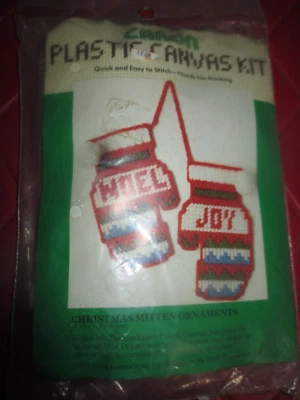 CHRISTMAS Vintage NOEL JOY MITTENS ORNAMENT Plastic Canvas KIT - 1980's - Изображение 1 из 2