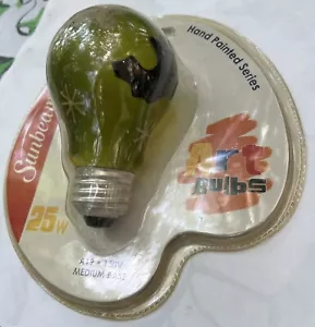 Sunbeam HALLOWEEN 🦇 BATS Art Bulb Light 25w A19-130v Medium Base ©️ 2005 - Picture 1 of 11