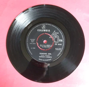HERMAN'S HERMITS - DB 8446 - SUNSHINE GIRL - NOBODY NEEDS TO KNOW 1968  1671) - Picture 1 of 3