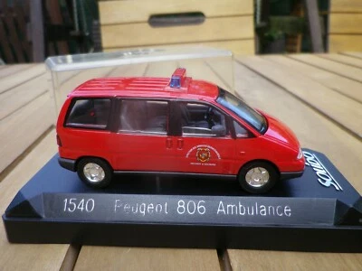 SOLIDO FRANCE 1/43em: PEUGEOT 806 Ambulance pompier ref 1540 COMME NEUF EN BOITE - Photo 1/4