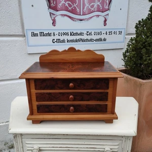 Kleine Holzkommode mit Wurzelfurnier – feines Gesellenstück, Schmuckkästchen - Bild 1 von 8