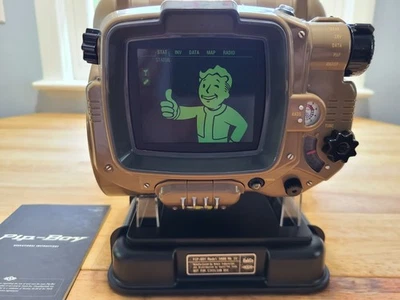 Fallout 4 Pip-Boy Modelo 3000 Mk IV Completo Edición Coleccionista Pipboy y Estuche Foto 1 de 3