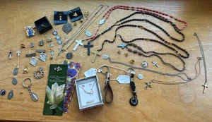Collection Of Religious Items. Rosary, Pins, Jewelry, Medals Vintage - New 50 Pc - Picture 1 of 19