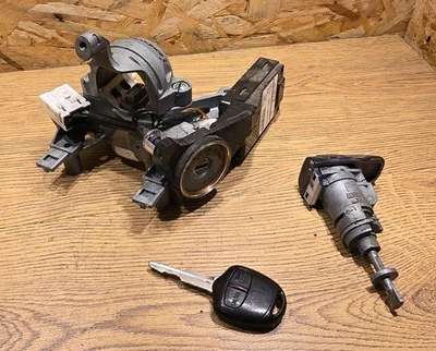 LLAVE DE CERRADURA DE ENCENDIDO DE BARRIL DE CERRADURA DE PUERTA MITSUBISHI OUTLANDER MK2 2007-12  Foto 1 de 4