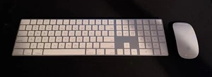 Apple Tastiera Magica Wireless con Pad Numerico E Magic Mouse 2 - Lightning - Foto 1 di 1
