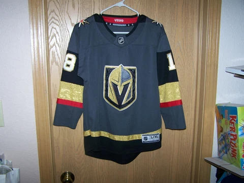 NHL Vegas Golden Knights  JAMES NEAL NO. 18  AUTHENTIC JERSEY  YOUTH L/XL  SEWN Cover