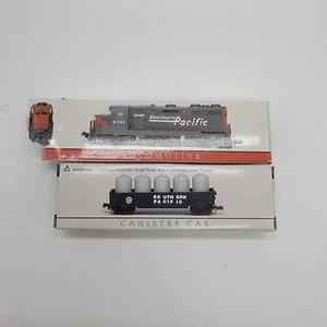 Southern Pacific Lot of 2 Mini Train Cars Canister Locomotive w/ Boxes - Picture 1 of 4