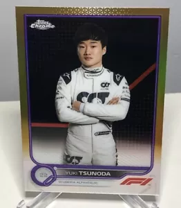 2022 Topps Chrome Formula 1 Yuki Tsunoda Gold/Purple Refractor No.61 - Picture 1 of 2