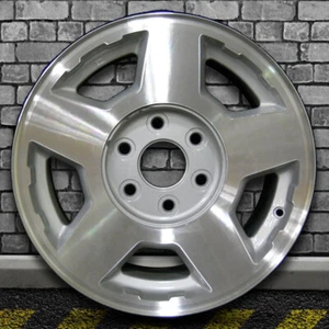 Machined Medium Sparkle Silver OEM Wheel for 04-07 Chevy Silverado 1500 - 17x7.5 - Picture 1 of 3