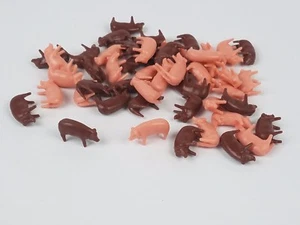1/64 Ertl Farm Country brown pink hogs pigs lot of 50 Duroc Yorkshire - Picture 1 of 1