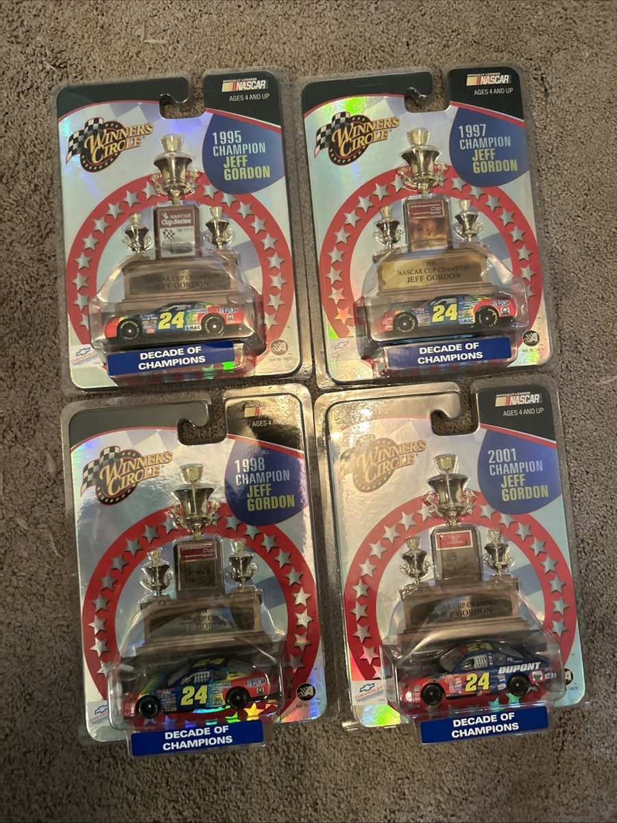 【人気】レーシングチャンピオンズ [1998年]
McDonald's  94 Winner's Circle Jeff Gordon Diecast Racing Cars 1998 Vehicle