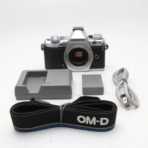 【Exc+5,S/C:2800】OLYMPUS OM-D E-M5 Mark II 16MP Silber nur Gehäuse aus Japan - Bild 1 von 11