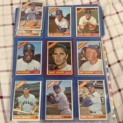 Lote de 10 cartões de beisebol vintage Topps Sandy Koufax, Roseboro, Santo, Kuenn, Becket - Imagem 1 de 4