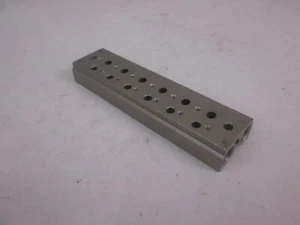 SMC 6 Positionen Verteilerblock für Ventil, gebraucht - Bild 1 von 3