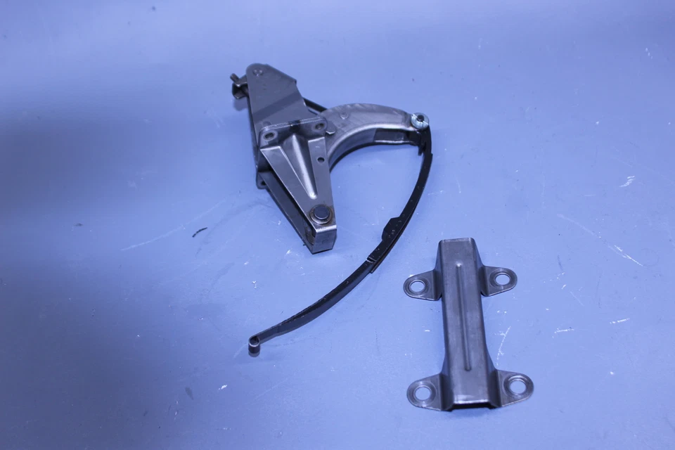 1982 V45 SABRE HONDA CAM TIMING CHAIN GUIDES REAR - Image 1 of 4