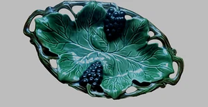Majolica Plate,  Portugal,  15 x 10" - Picture 1 of 5
