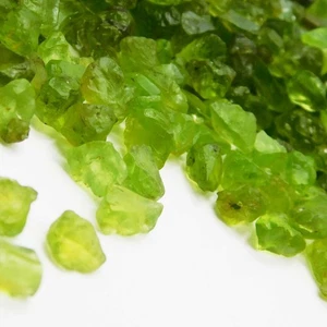 Natural GREEN Peridot ROUGH 84.23 Ct CERTIFIED Loose Gemstone Lot - Picture 1 of 8