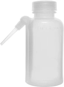 EISCO Wash Bottle, 250ml - Polyethylene - Translucent, Unbreakable - Screw Cap w - Picture 1 of 6