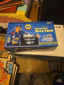 2001 Michael Waltrip #15 NAPA Daytona 500 Revell MIB Monte Carlo w/COA - Picture 1 of 7
