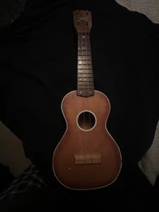 Vintage 1950s-60s Harmony Soprano Ukulele Guitar, Made in Chicago - Picture 1 of 9