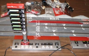 SCX Digital Pit Box 1/32 Ranura Coche Pista Con 6 Expansión Coche - Imagen 1 de 20