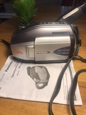 Panasonic Palmcorder PV-L352D VHS-C Analog Camcorder - LCD For Parts - Image 1 of 4