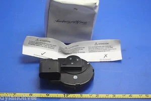 FORD XS4Z-17D532-BA  Windshield Wiper Motor Cover Focus - Picture 1 of 6