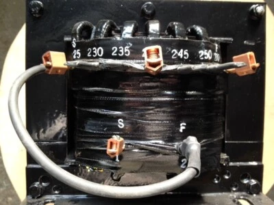 Autotransformador, reductor, 22,16/6,8 kVA, 277V, 80A, 60 Hz, con muchos grifos  Foto 1 de 4