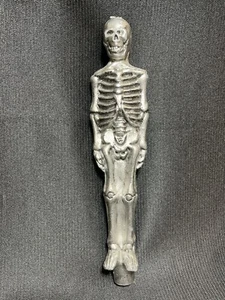 Candela conica di Halloween scheletro argento colorato inutilizzato unico vintage - Foto 1 di 8