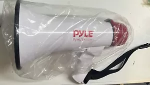 Megáfono profesional Pyle PMP48IR 40 vatios/Bullhorn necesita baterías/Y - Imagen 1 de 4