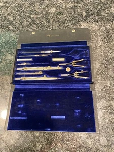 Vintage Keuffel & Esser Co. Amboss Zeichenset - 1 Stück fehlt. Samtkoffer - Bild 1 von 3