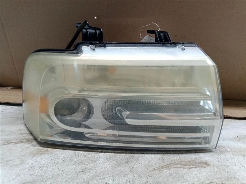二手右灯总成适合:2008 年林肯领航员氙气 HID 车头灯 R — 第 1/4 张图片