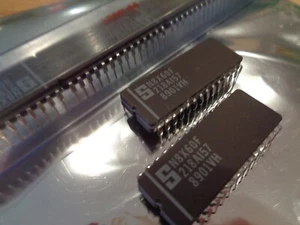 N8X60F SN8X60F VINTAGE COLLECTABLE SIGNETICS CERAMIC 28PIN IC UK STOCK x2pcs - Picture 1 of 2