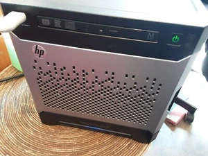 HP Proliant Micro Server Gen 8 model: G2020T 784918-425 Windows, NO HDD - Picture 1 of 7