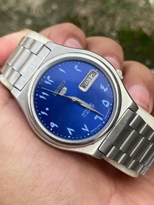 Vintage Seiko 5 Mens Automatic Watch Arabic Dial 7009 Day/Date - Picture 1 of 9