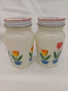 Pepper Salt Set Model No. Tulip Pattern FIRE KING Rare Collection 0414a - Picture 1 of 11