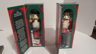 Par de cascanueces de la famosa barra todavía en boxeo cascanueces de madera de 9" de alto Foto 1 de 4