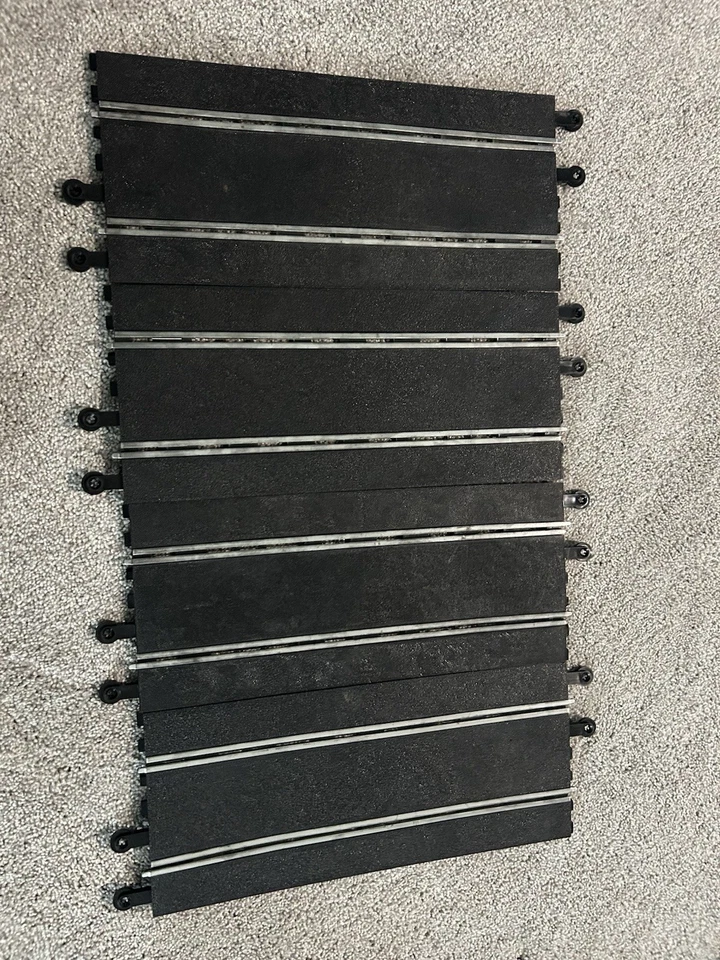 Scalextric Clásico Hornby Hobbies 1:32 Ranura Recta Coche Pistas Lote de 4 Foto 1 de 1